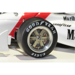 フロントタイヤ